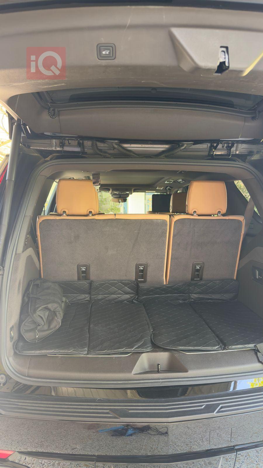 Cadillac Escalade